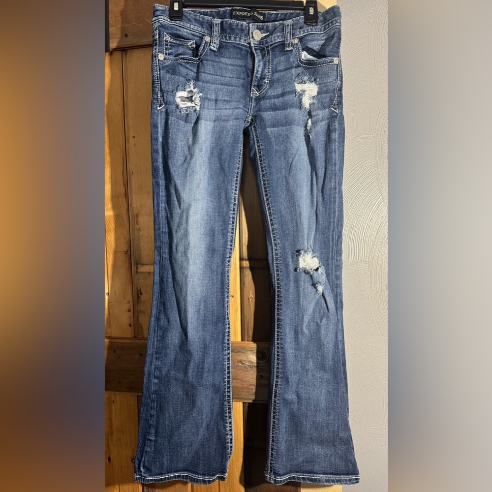 Express Bootcut Low Rise Distressed Jeans - Size 6 - Medium Wash